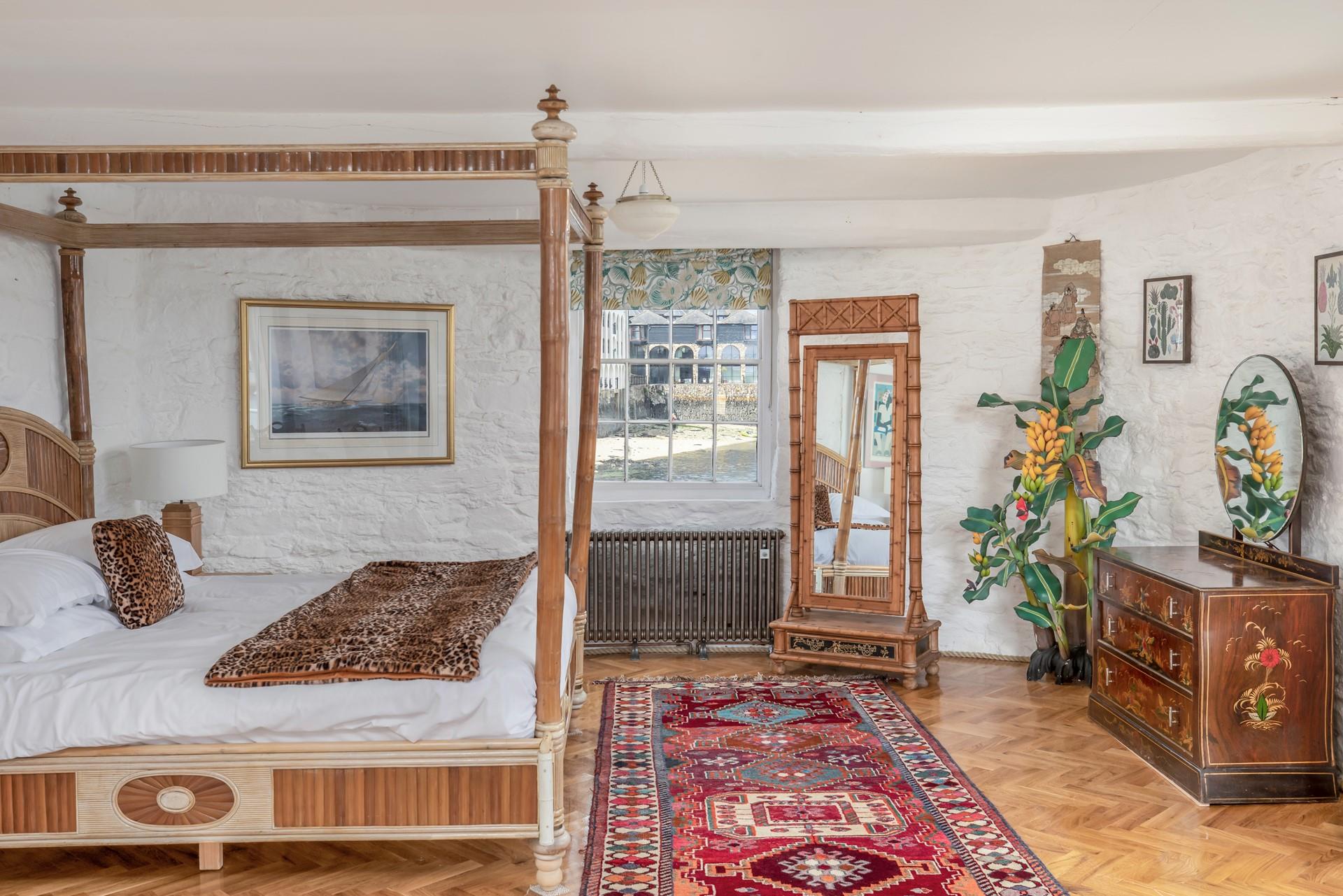 The four-poster bed provides a dreamy night's slumber.