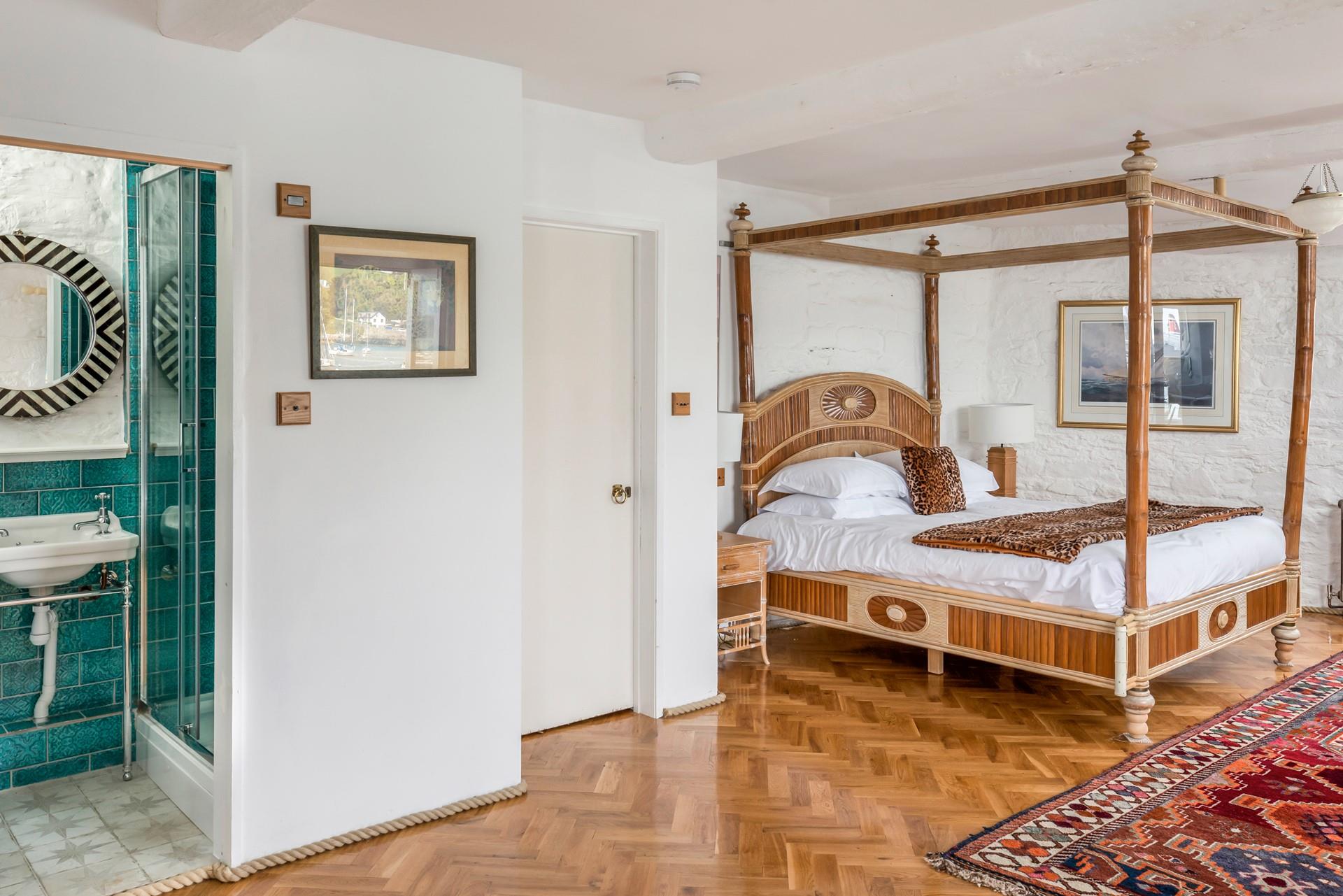 Head into the en suite to get ready for the day.