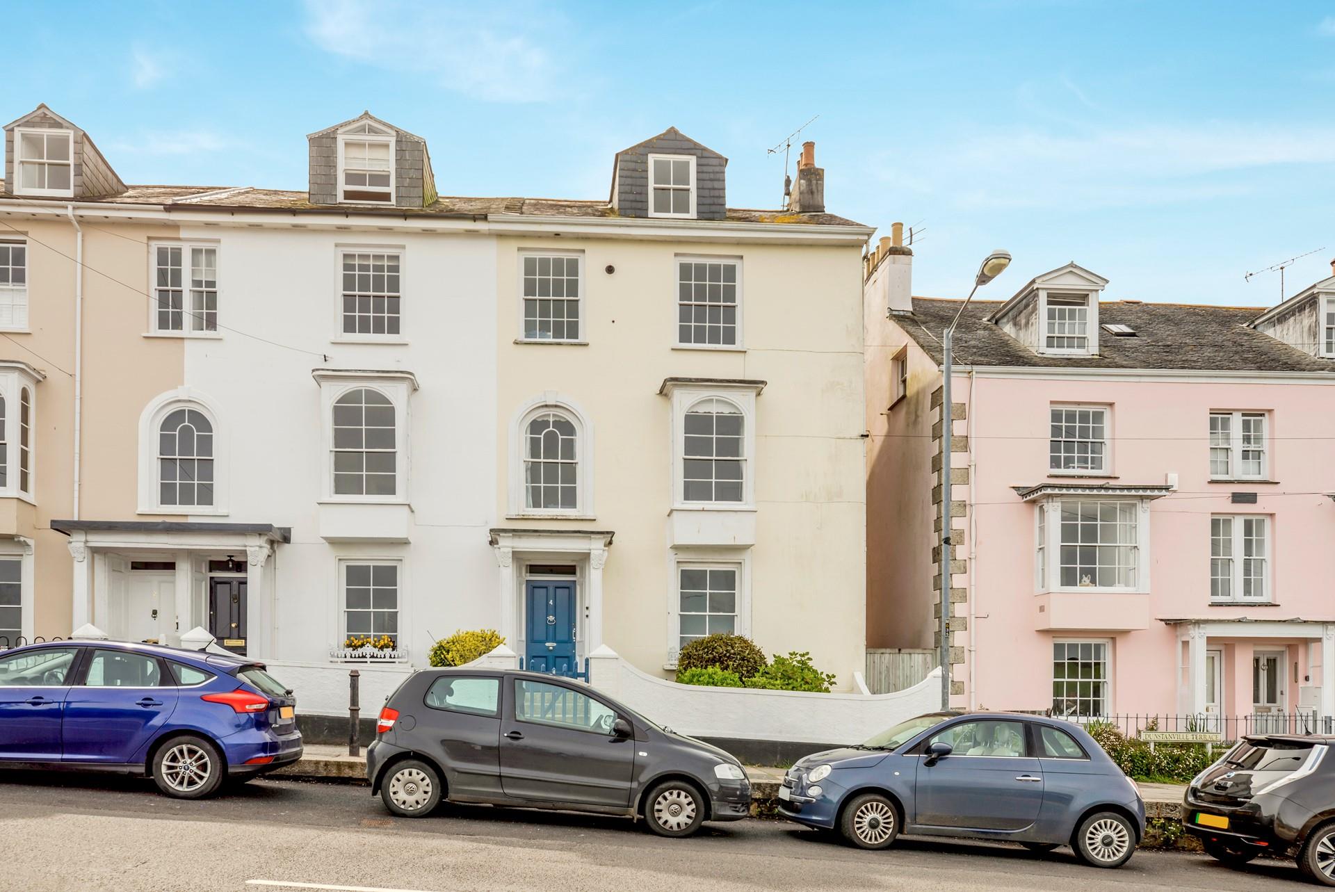 Fal Reach is ideally located to explore Falmouth.