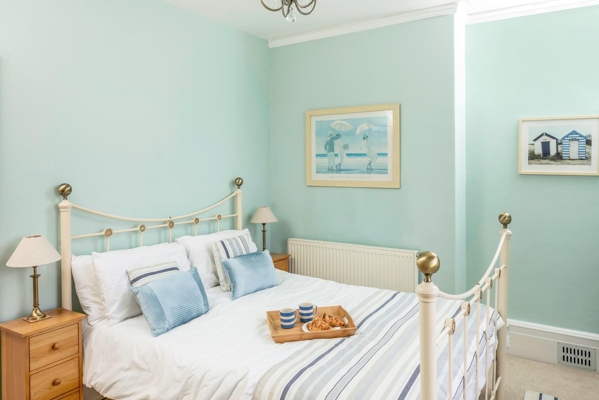 Wake up after a comfortable night's sleep and sip your first cuppa of the day.