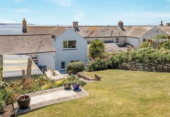 The sloped garden allows you to enjoy the sea views at the top.