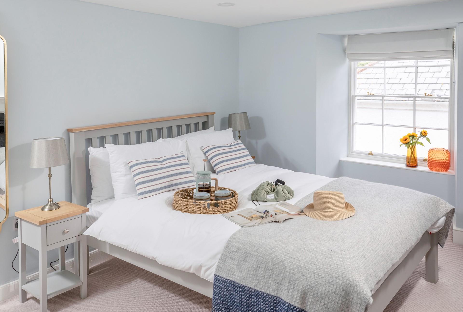 Wake up and discuss the day's plans over coffee.