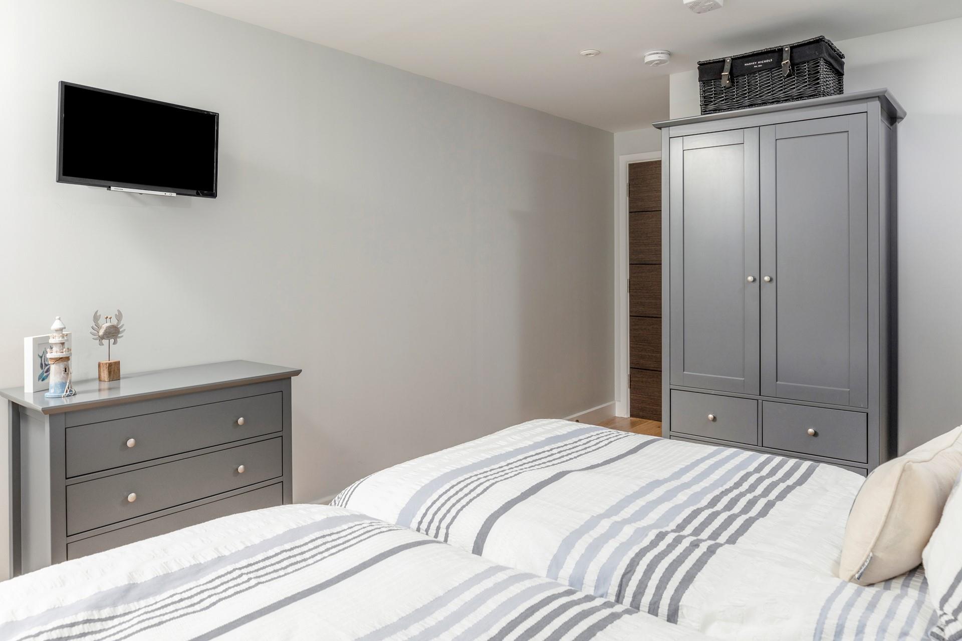 Recharge your batteries each evening in the comfortable bedrooms.