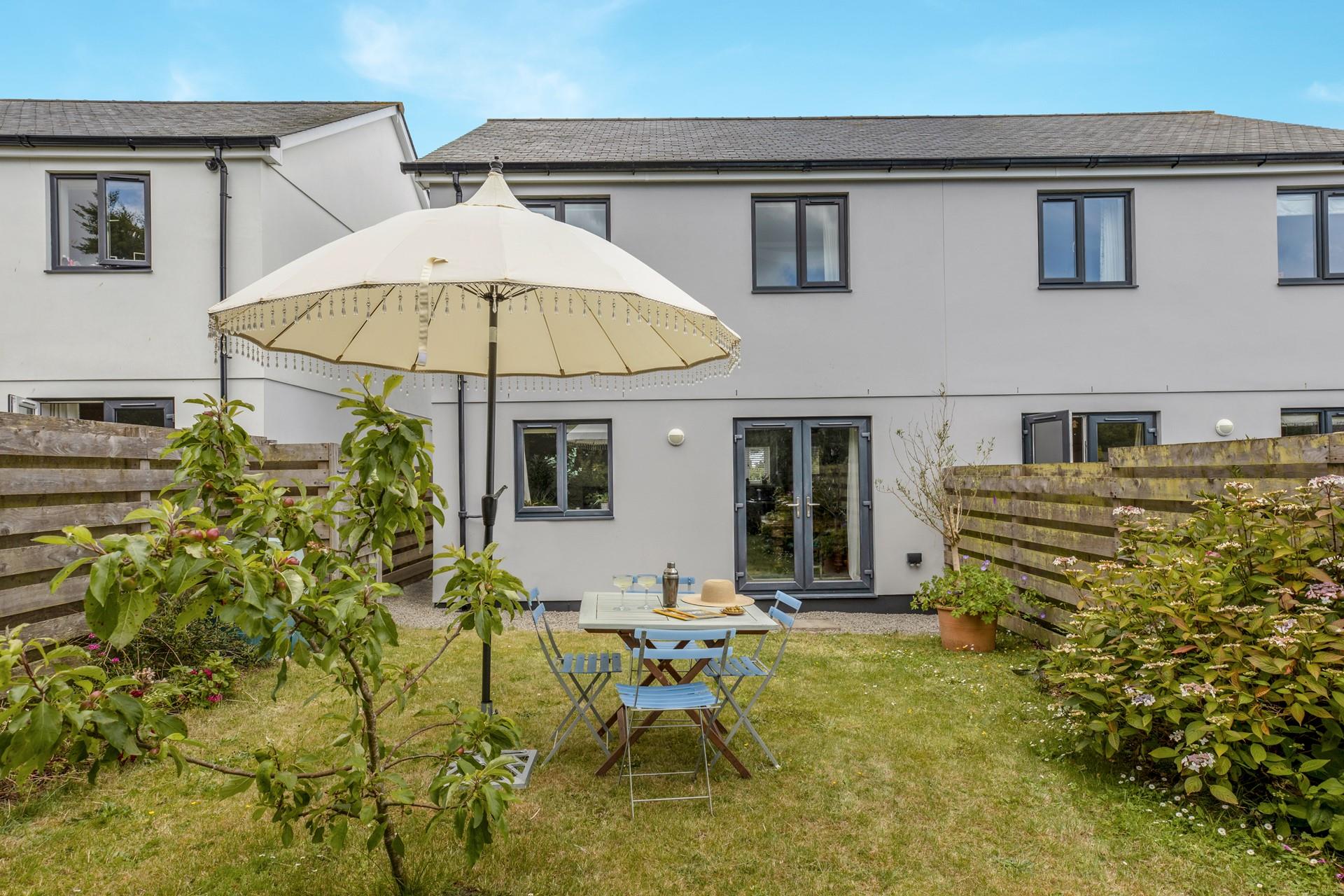 Tuck into a delicious feast as the sun goes down.