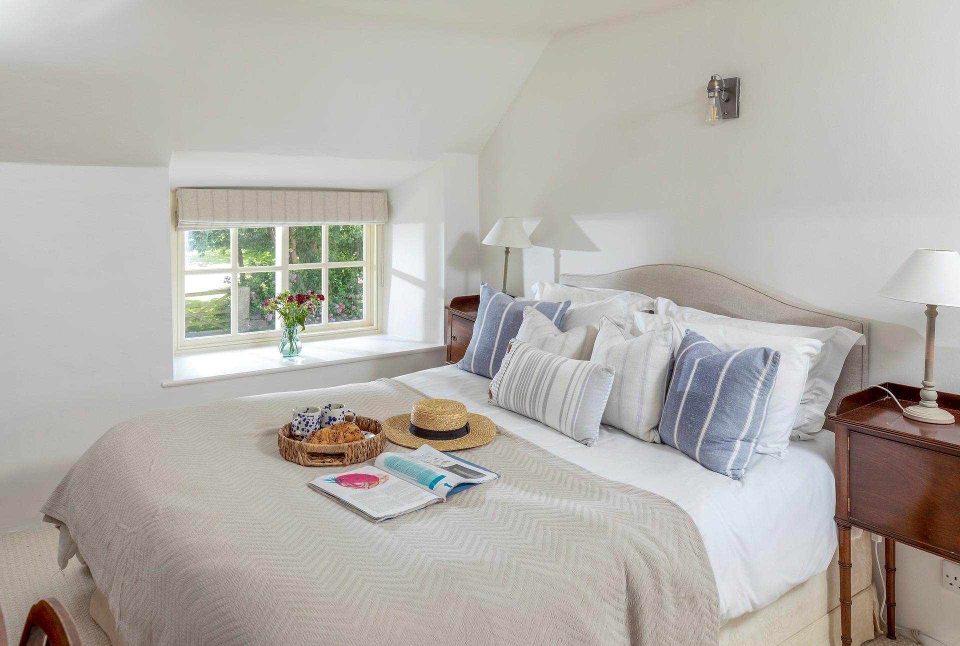 Wake up to the birdsong in this cosy cottage.