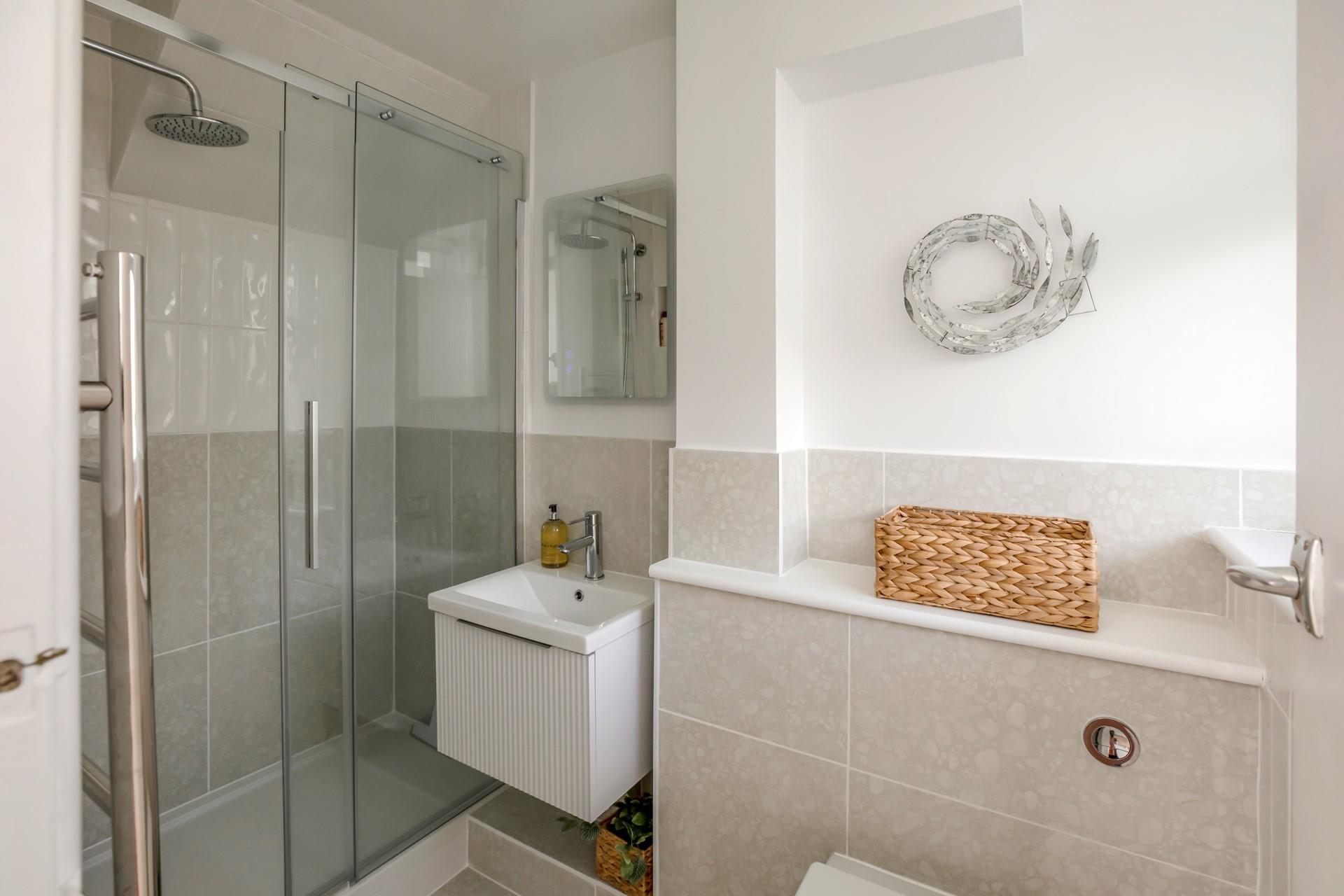 Wash off sandy toes after a day on the beach.