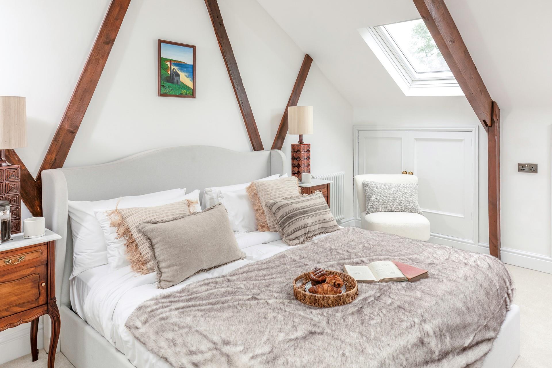 Start the day with pastries and coffee in the morning.