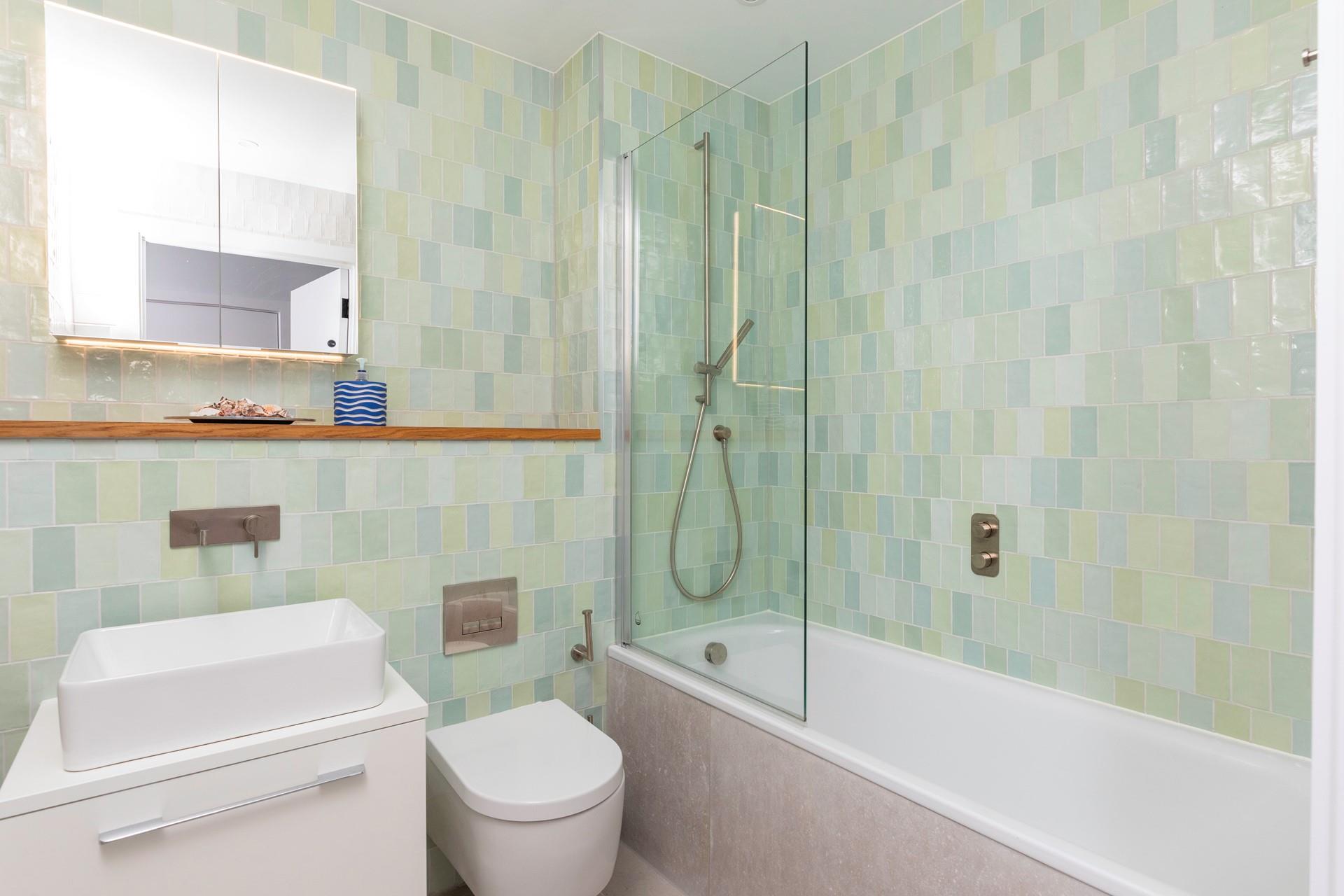 Relax in the bath after a long walk along the majestic coastline.