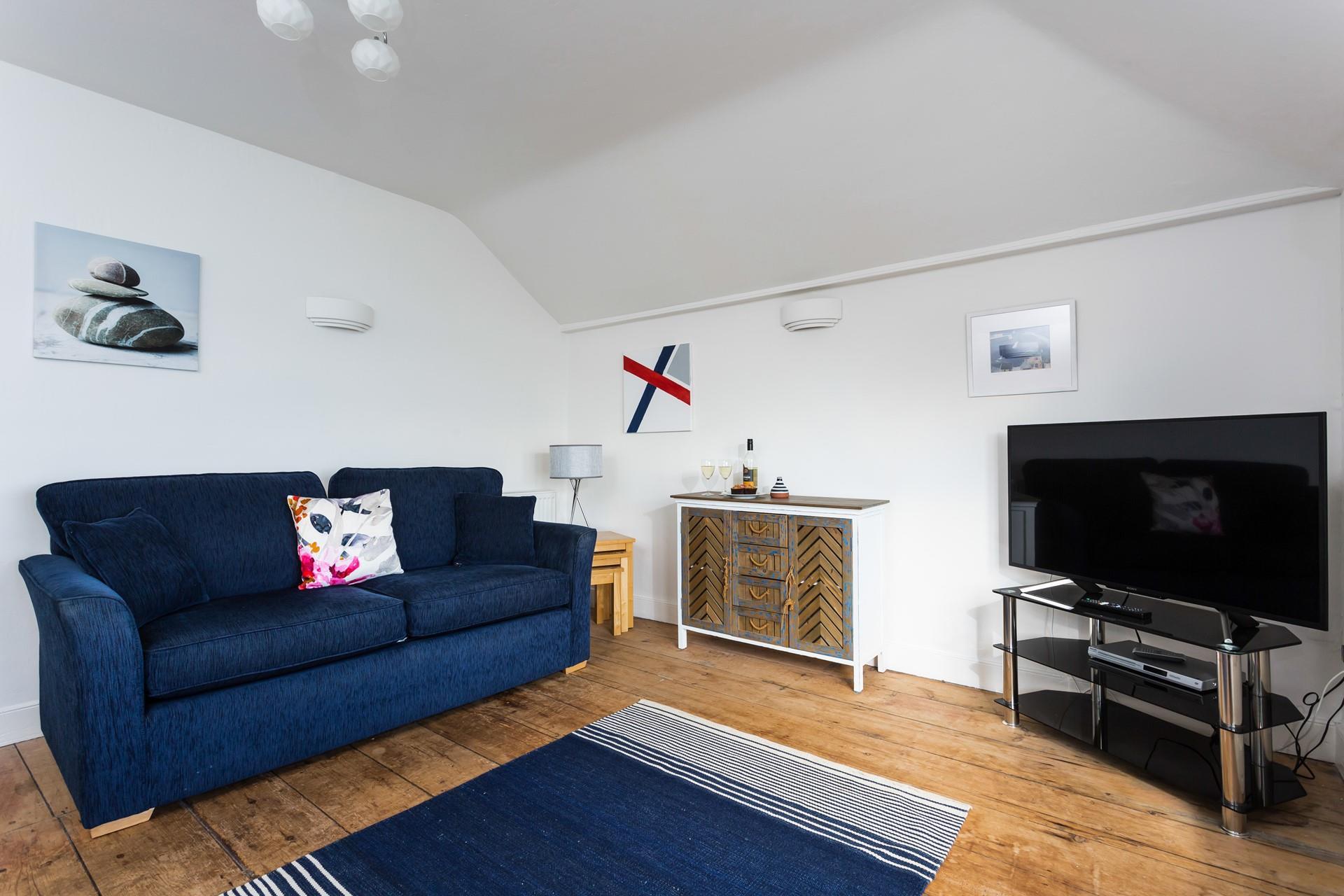 Pour yourself a drink and relax in the evening.