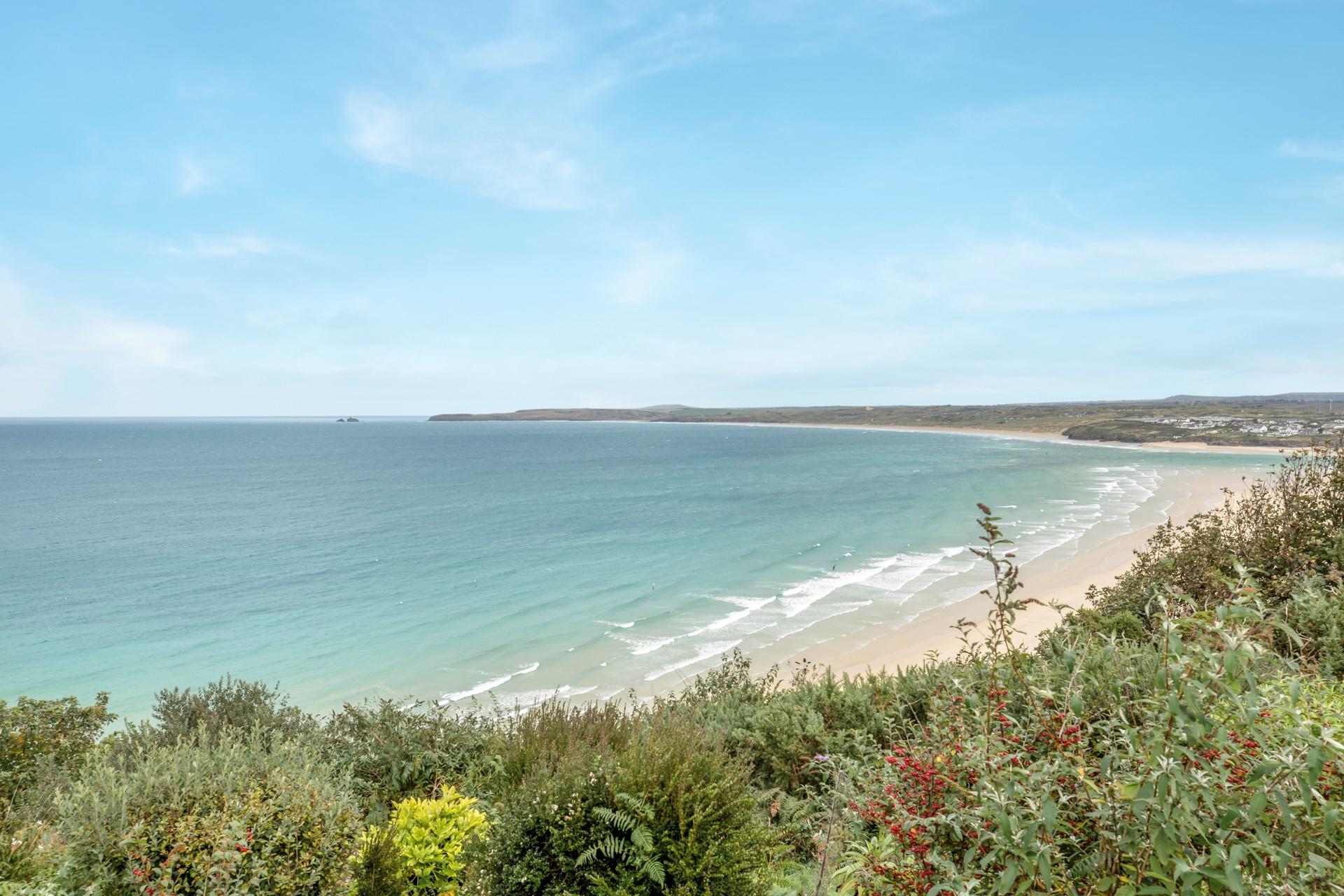 Take your pick of beaches, Porthkidney on one side and Carbis Bay on the other.