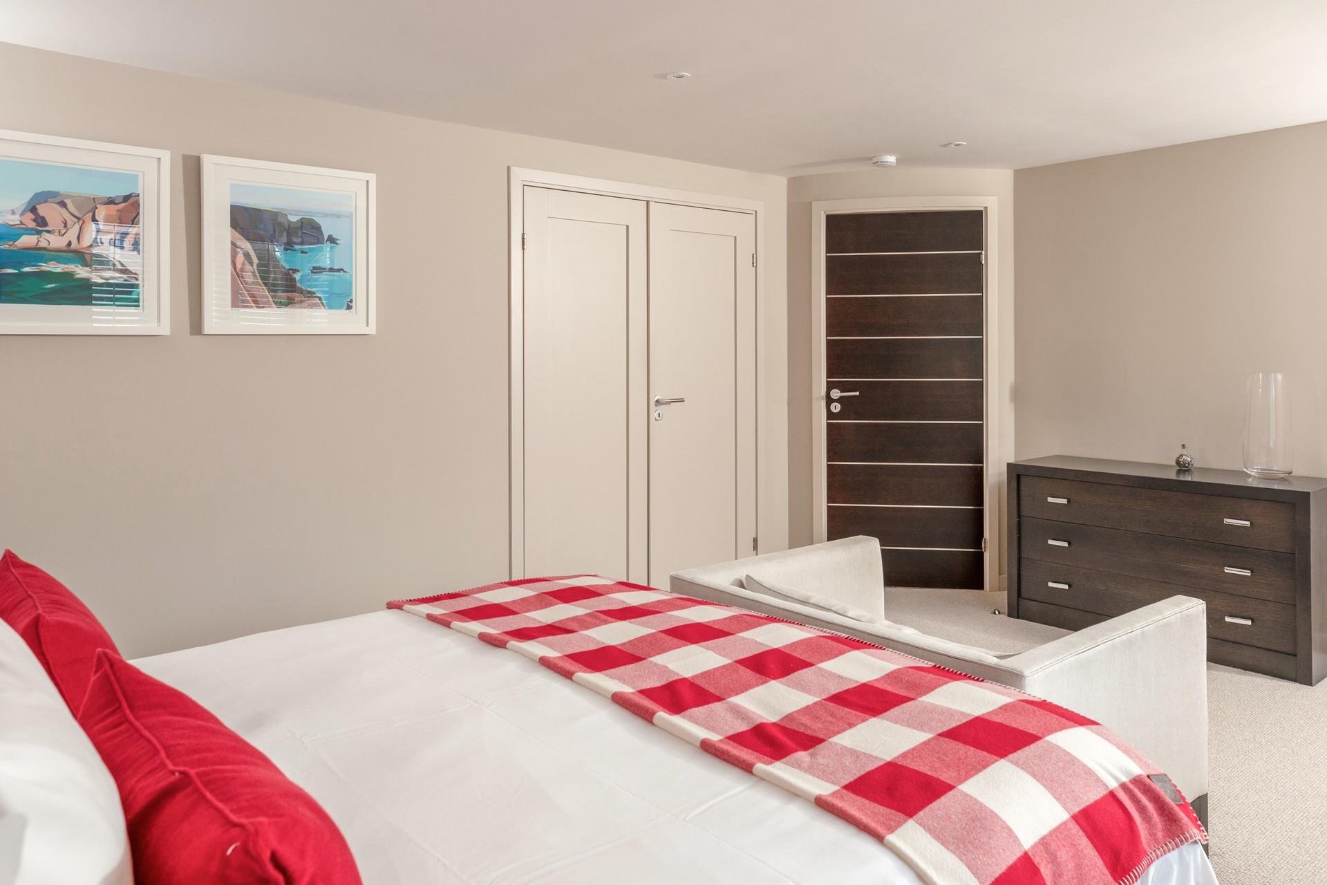 Chat over the day's plans each morning.