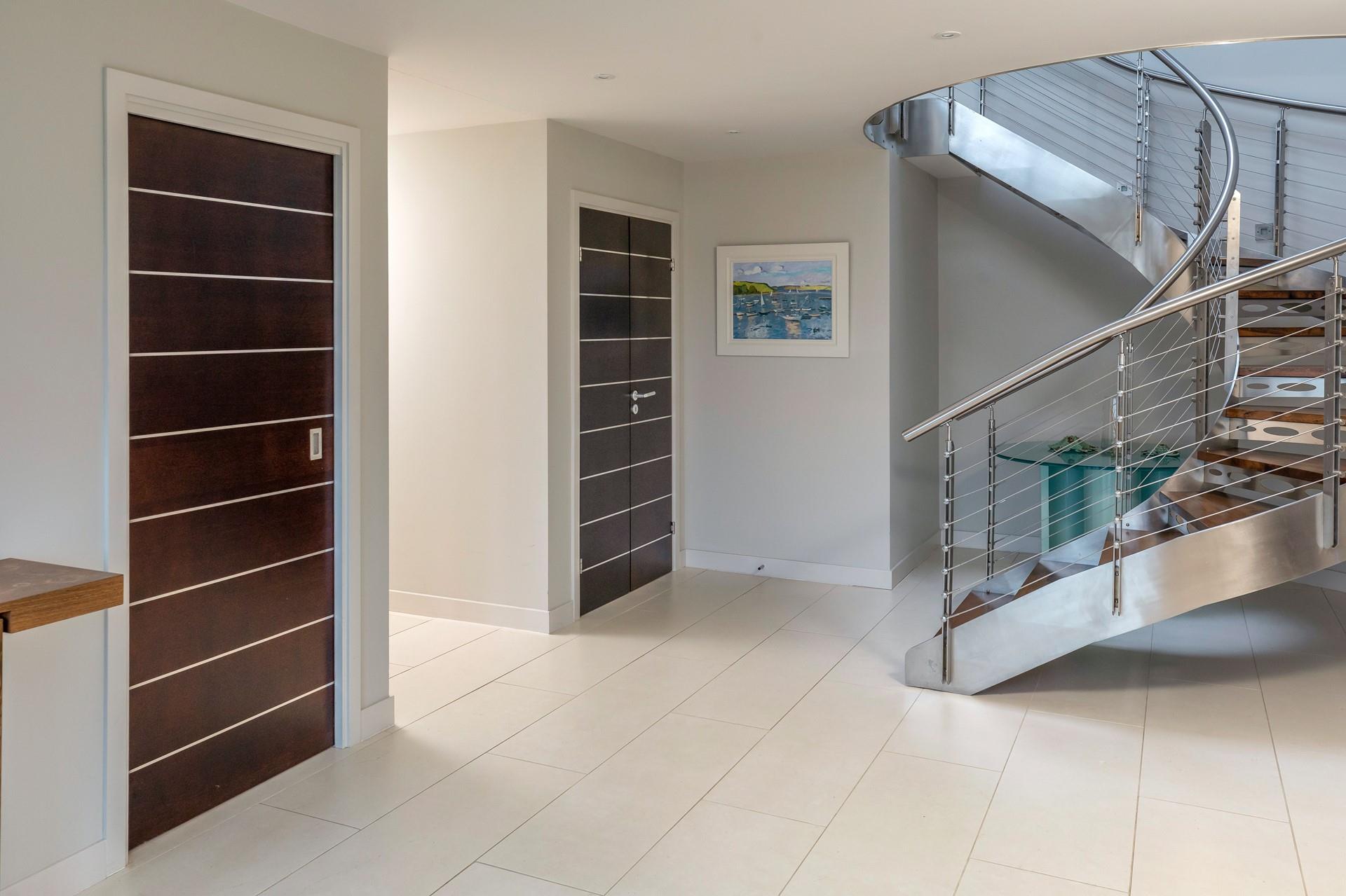 Step into Moonfleet and sink into holiday mode!