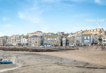 Spend your days on the beautiful beaches in St Ives.