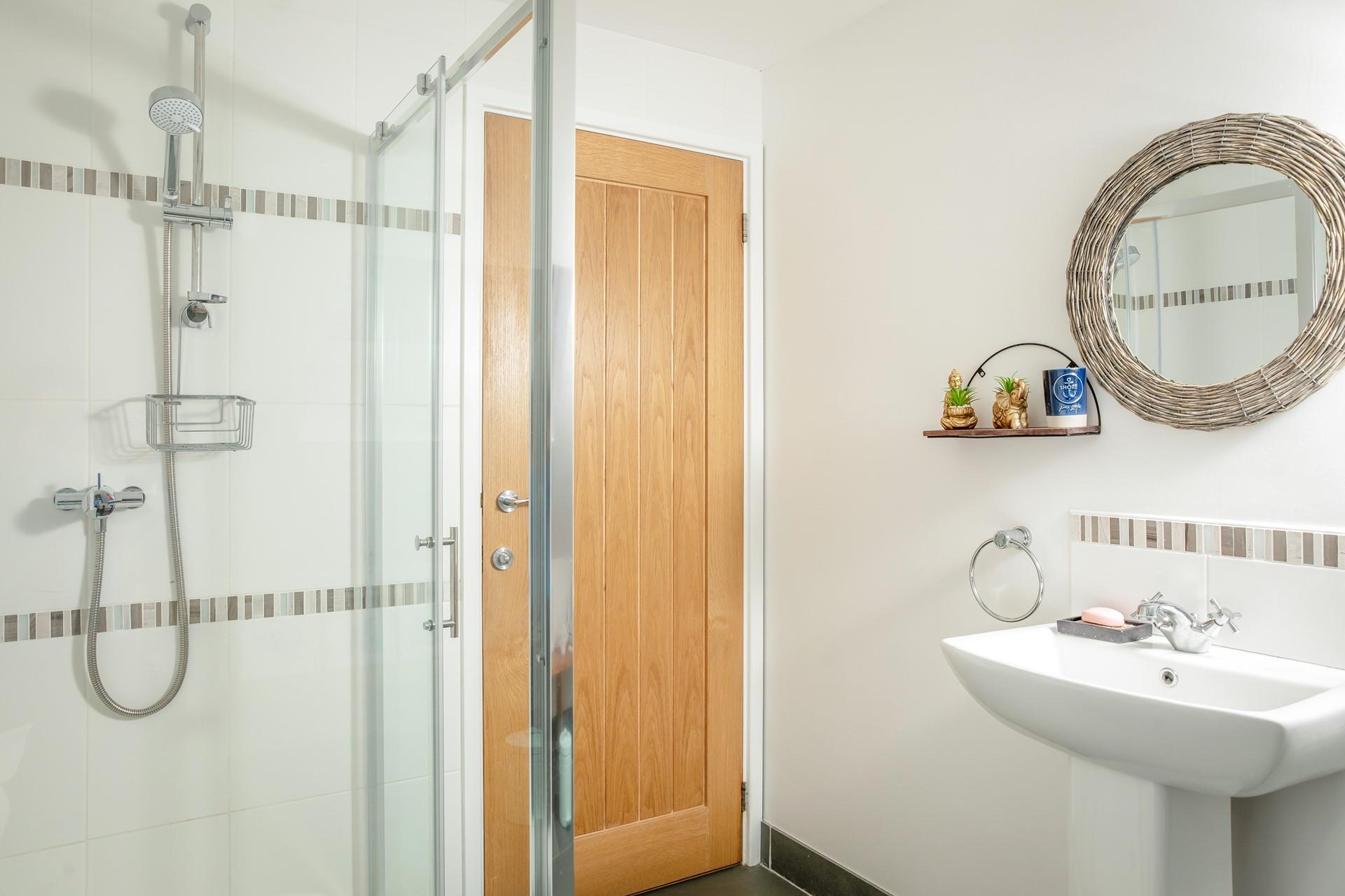 Wash off sandy toes after a day on the beach.