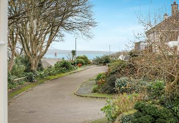 Sycamore House benefits from a sea view!