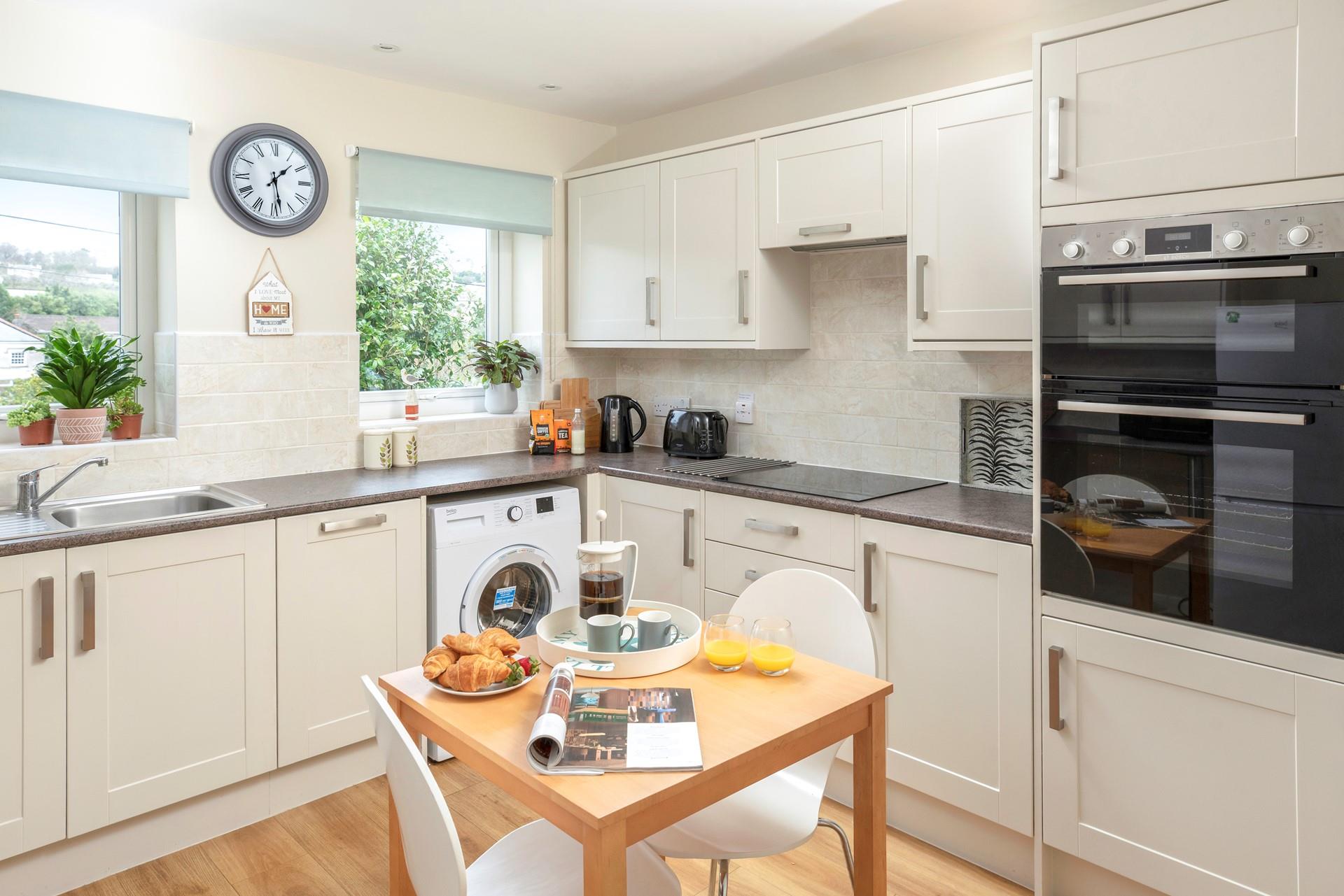 The kitchen is well-equipped and ideal for grabbing breakfast before heading out.
