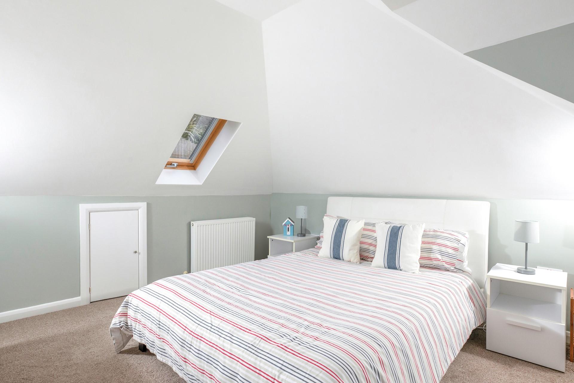 After a busy day of exploring, the spacious king size welcomes you back for a peaceful slumber!