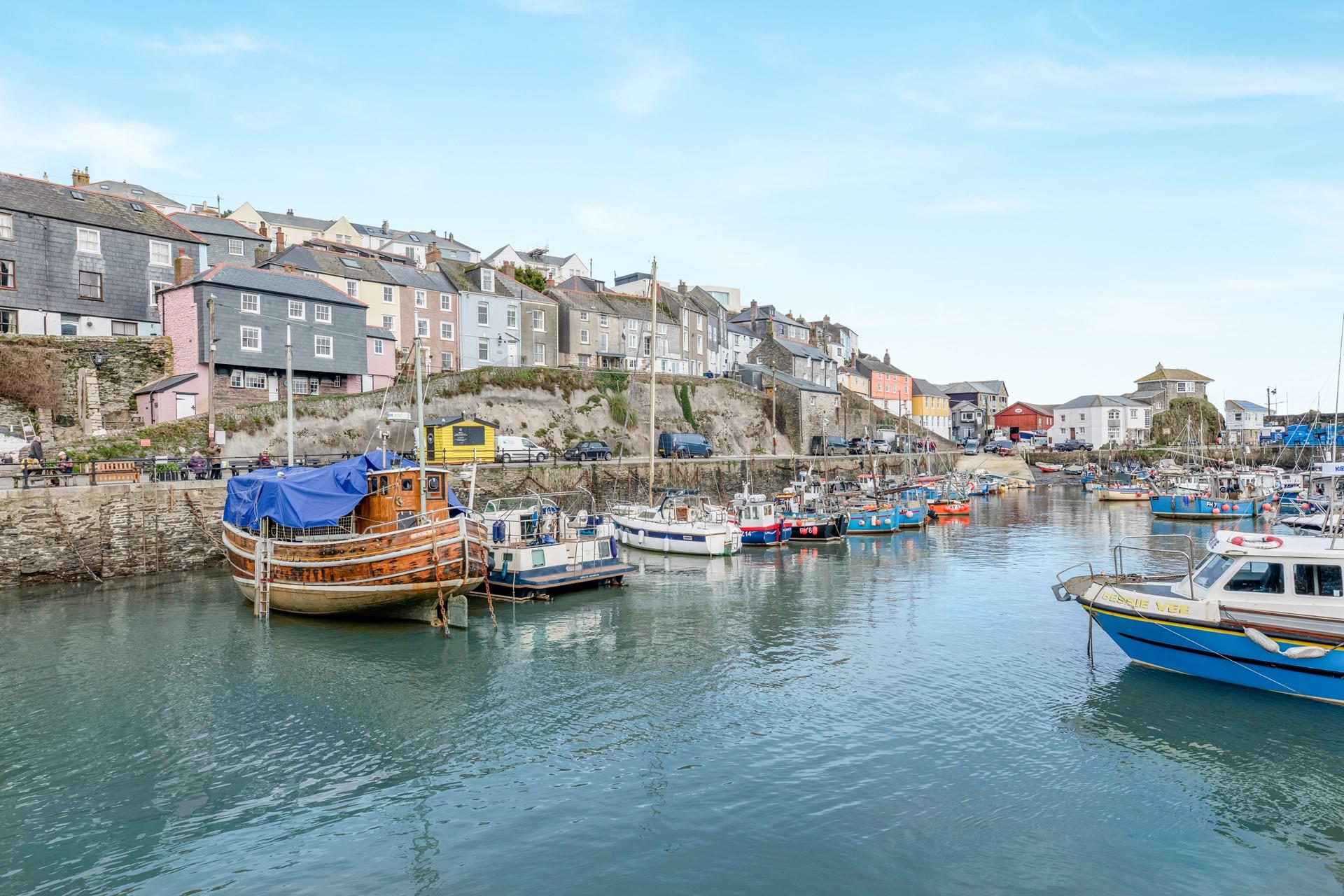 You can bring your furry friend along to Blue Harbour Cottage.