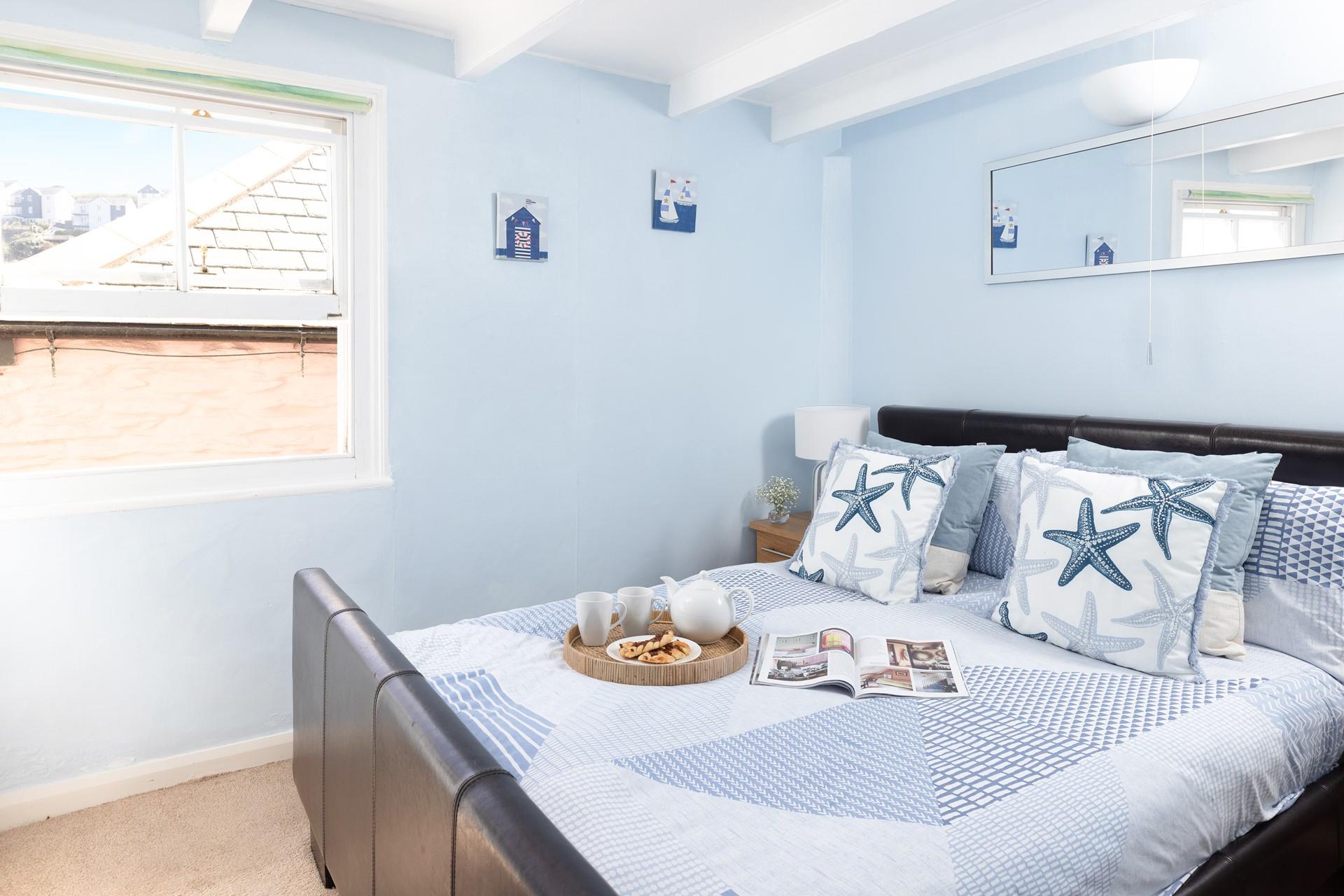 Wake up to the sounds of the sea!