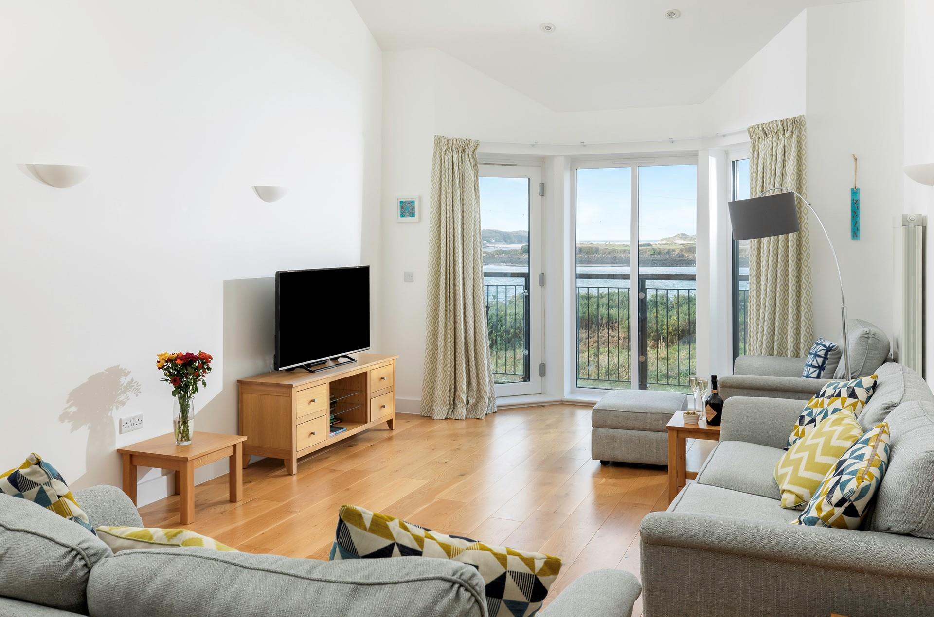 Pour yourself a glass of bubbles and let the holiday begin!