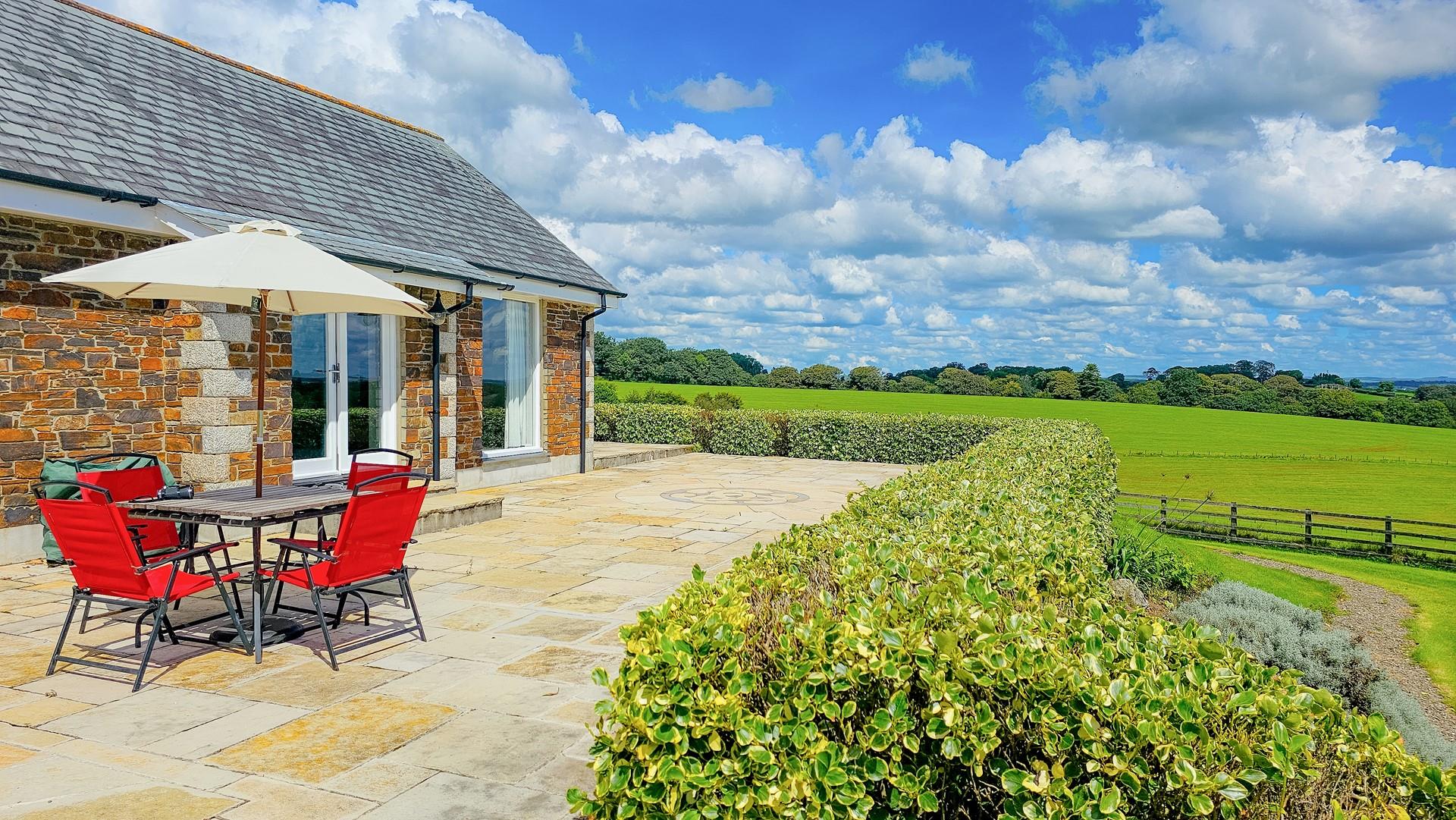 Set amongst the Cornish countryside, feel a world away from daily life!