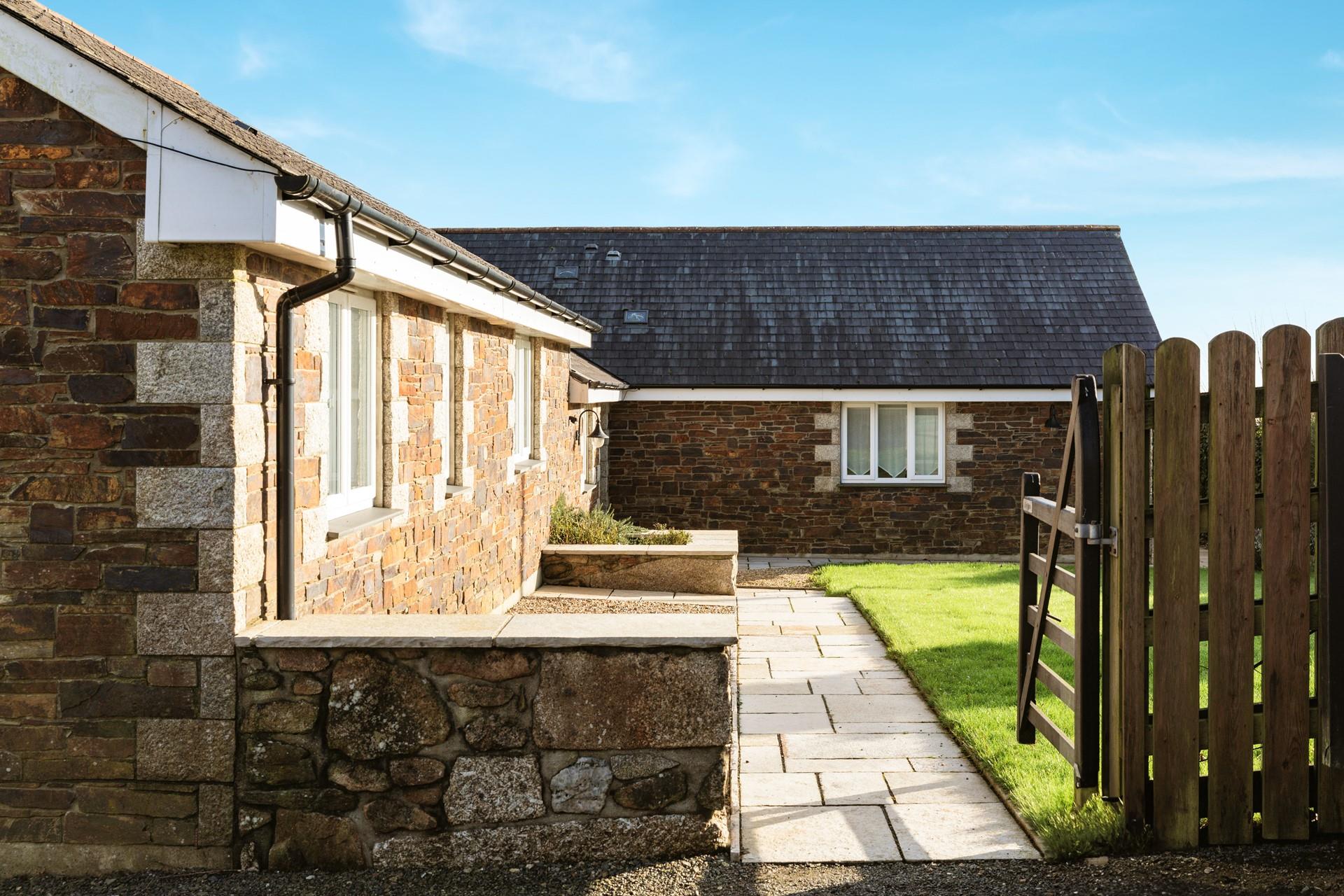 Arrive at Woodland View for a peaceful break.