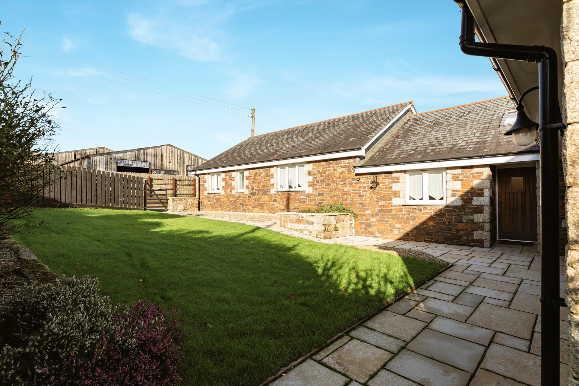 The garden is the perfect spot for al fresco lunches.