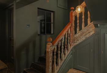 The outstanding feature of this house is its crooked staircase, which is how it got its name!