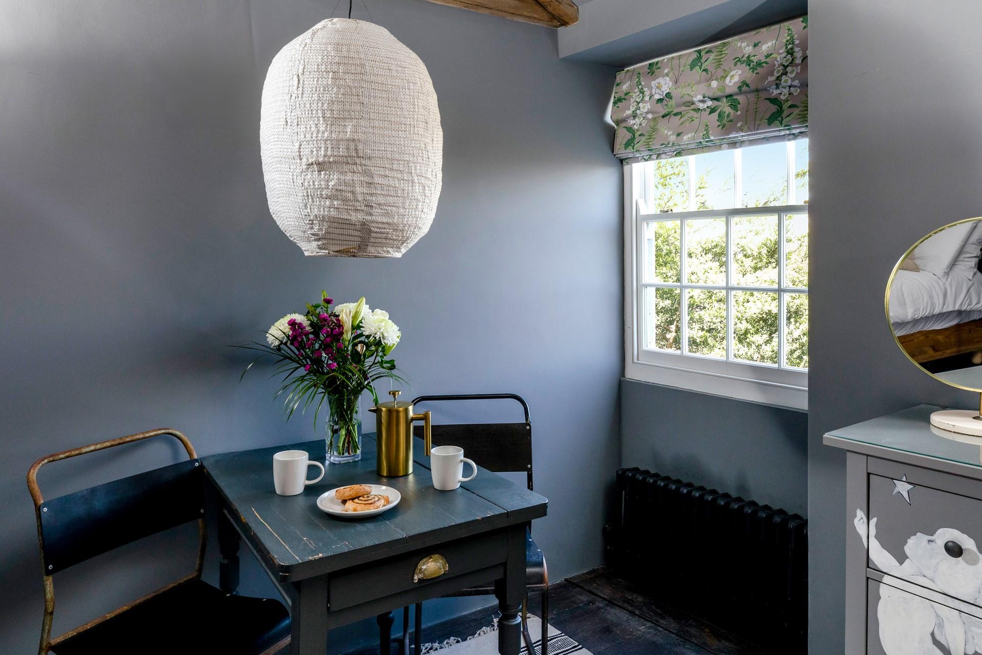 Discuss the adventure of the day over breakfast.