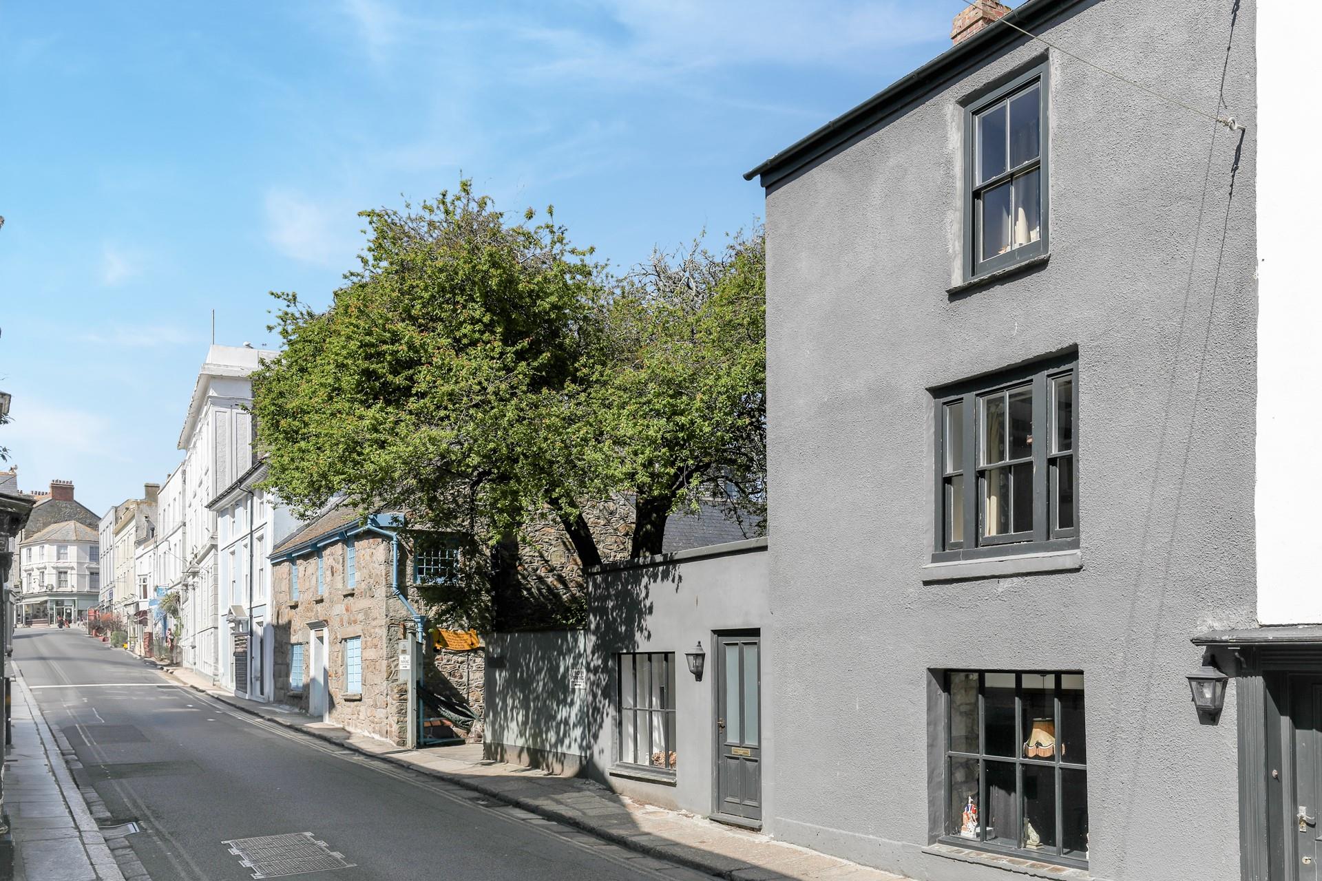 Take a morning stroll along Chapel Street.