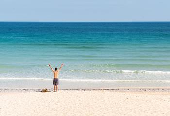 St Ives beautiful blue ocean is just a 10-minute walk away.