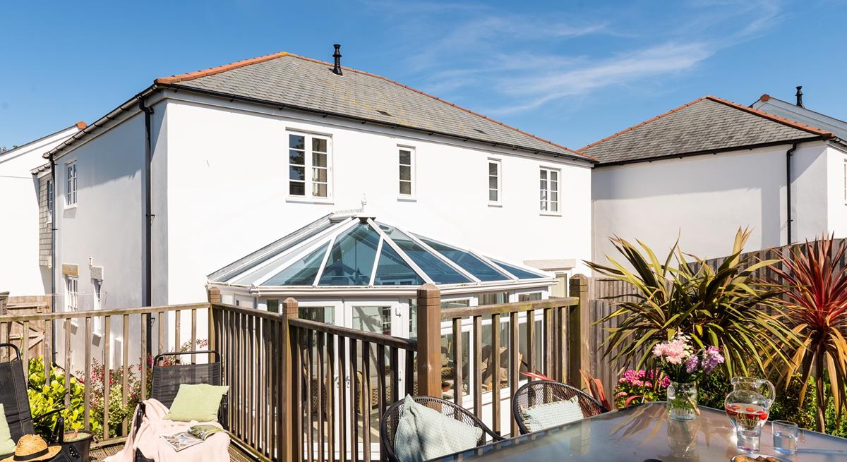 Sunbathe on the decking area with a cold G&T in hand.