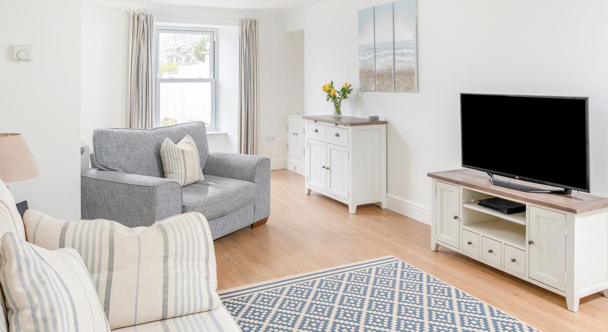 Relaxing and unwind in the sitting room after exploring St Ives.