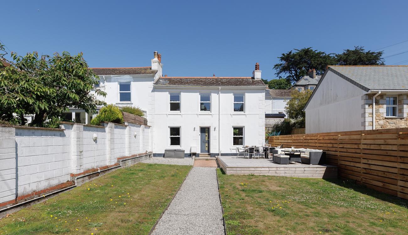 The large garden is ideal for furry friends to play.