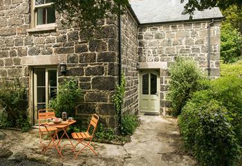 Take a morning coffee out to the garden area.
