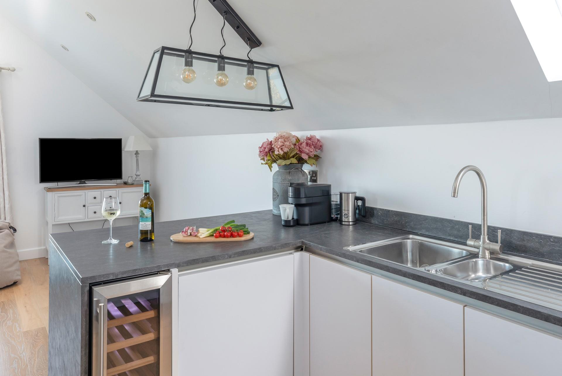 Start the day with a coffee straight from the machine!