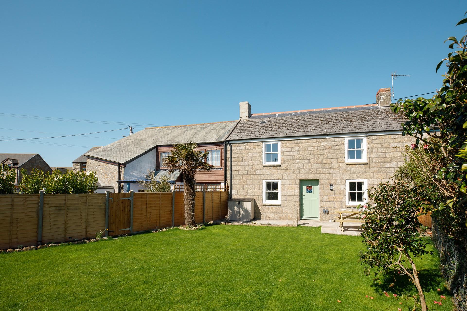 Enjoy long, lazy al fresco lunches in the summer.