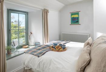 Pour a cuppa straight from the pot to start the day.