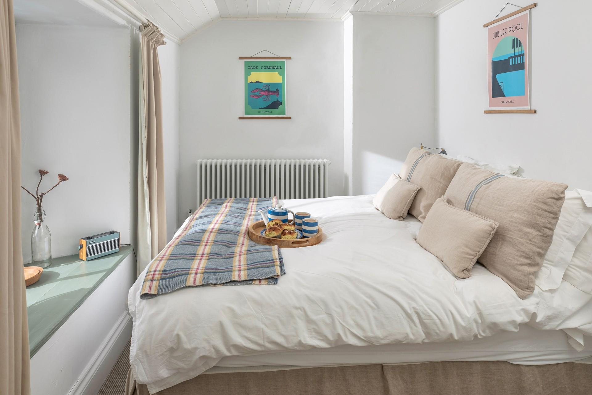 Climb into bed after a day of exploring west Cornwall.