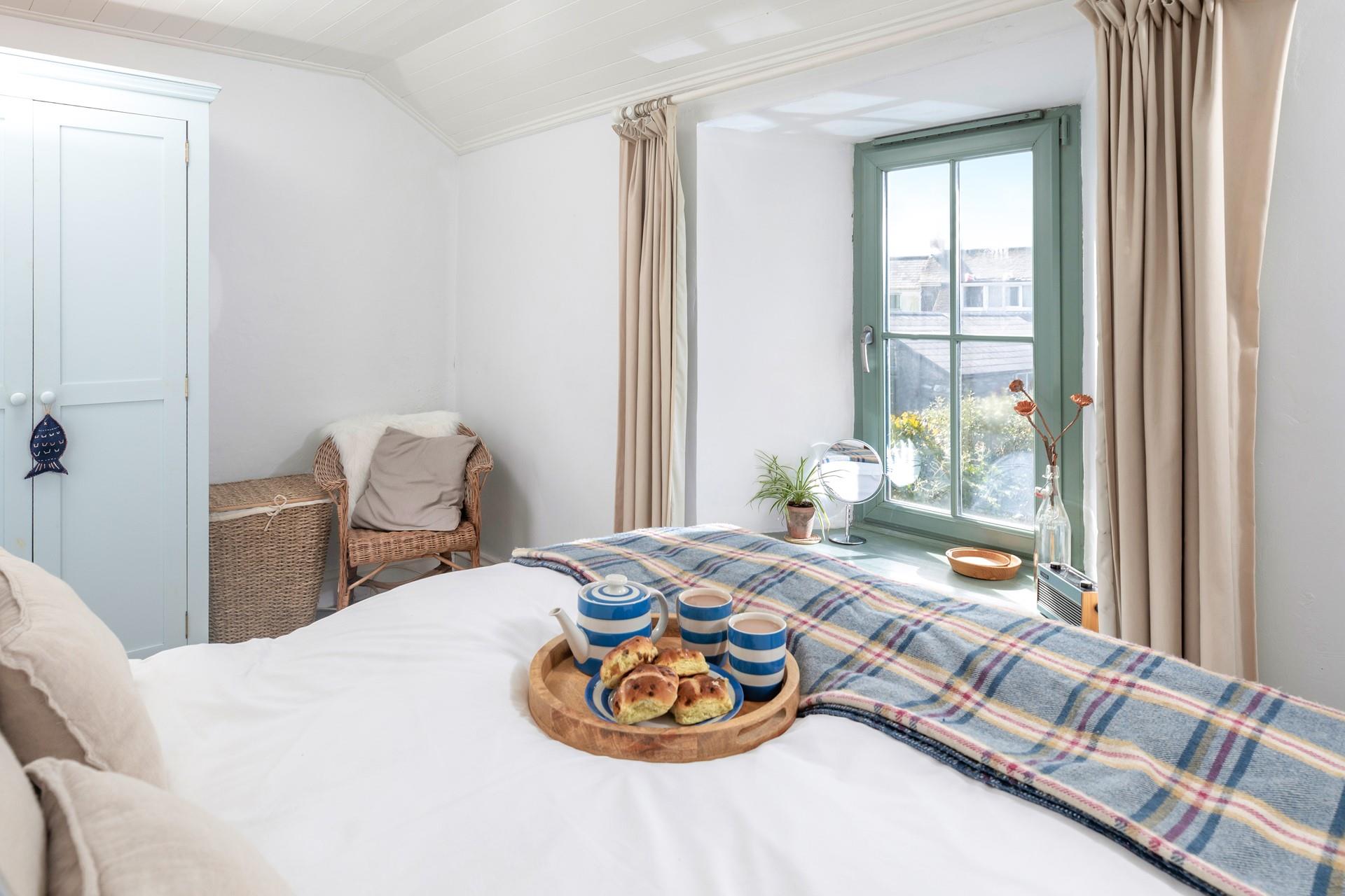 Decide on the day's plans over breakfast.