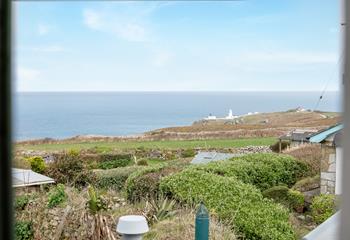 Open the blinds and watch the sunrise over the sea.