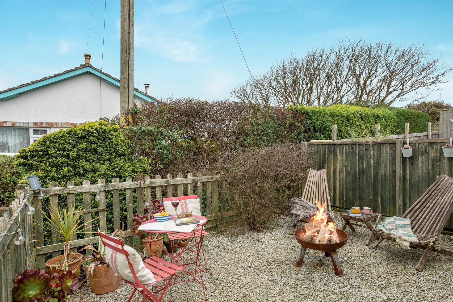 The garden is ideal for an al fresco sundowner.