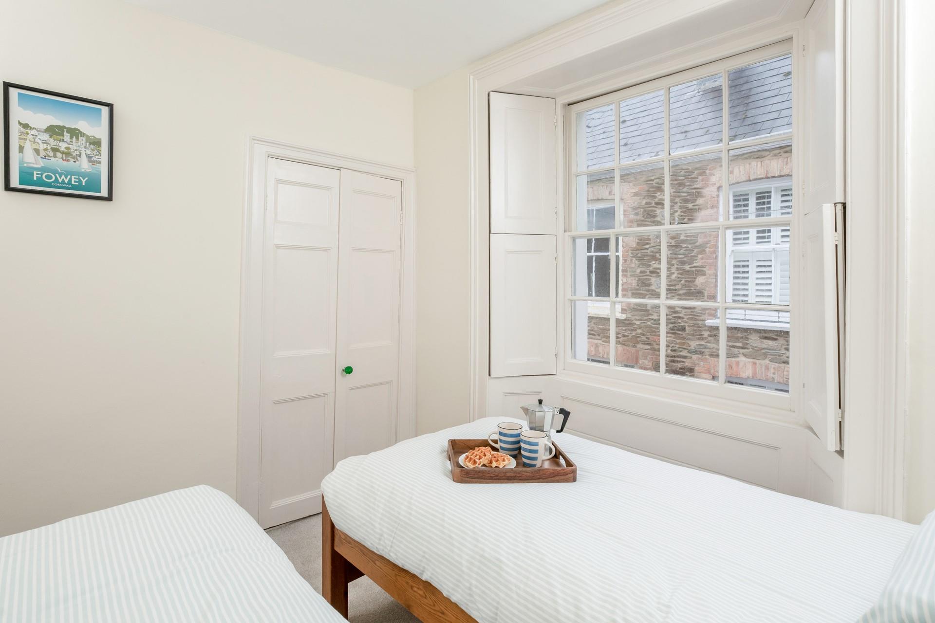 Open the shutters as the sun rises.