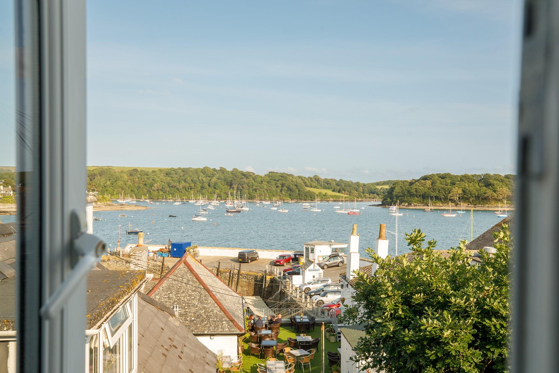 A picturesque view across St Mawes!