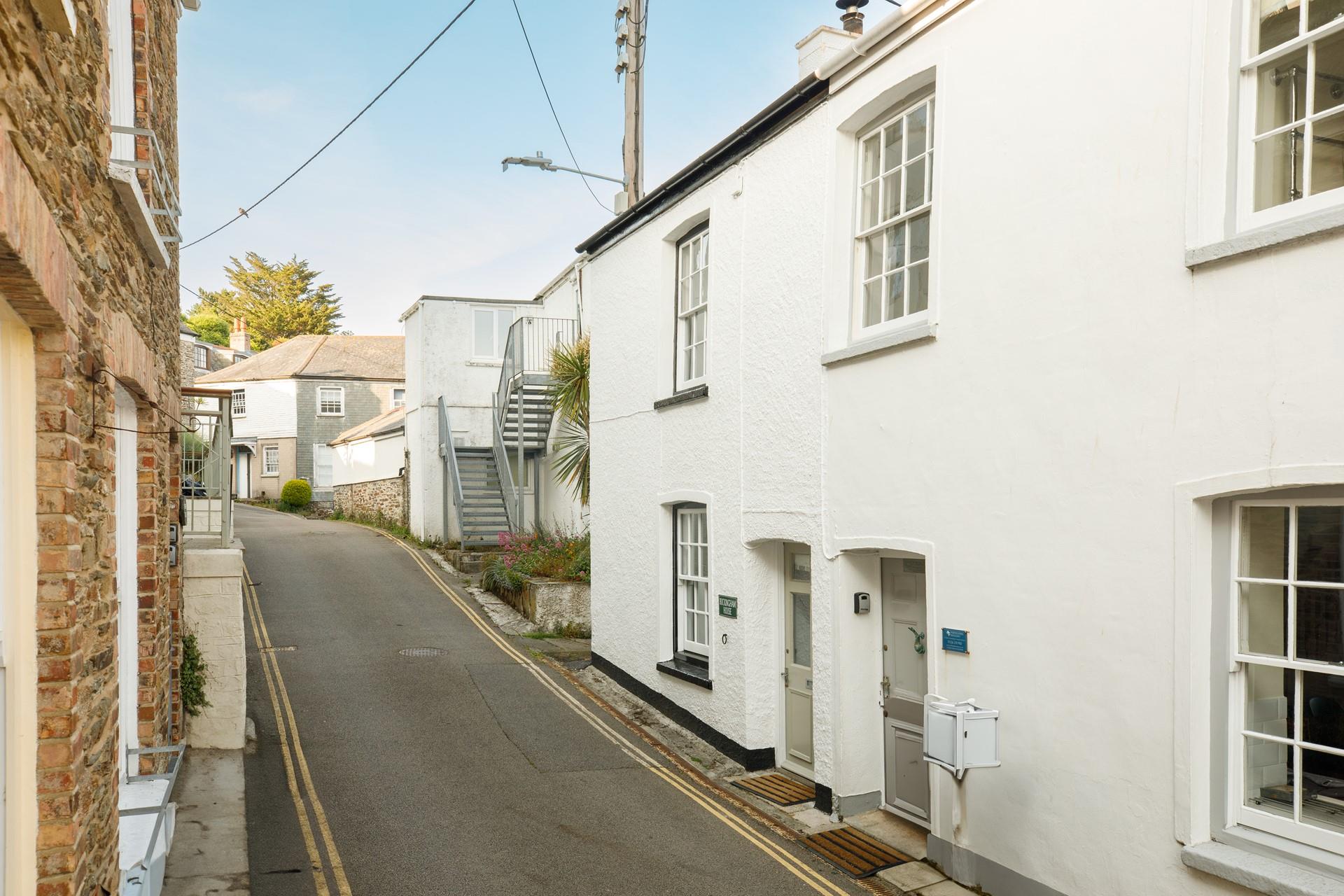 Find yourself tucked away, just a stone's throw from the harbourside.