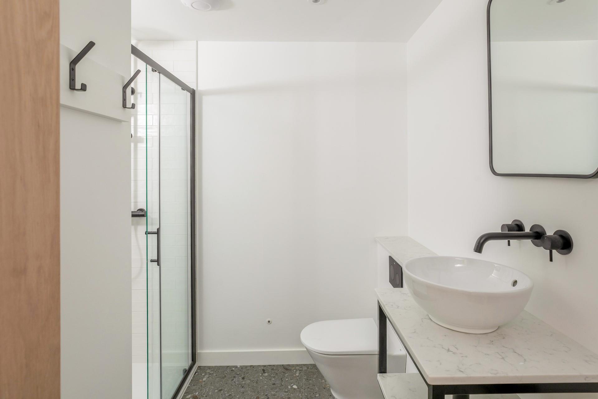 There is plenty of room for all guests to get ready.