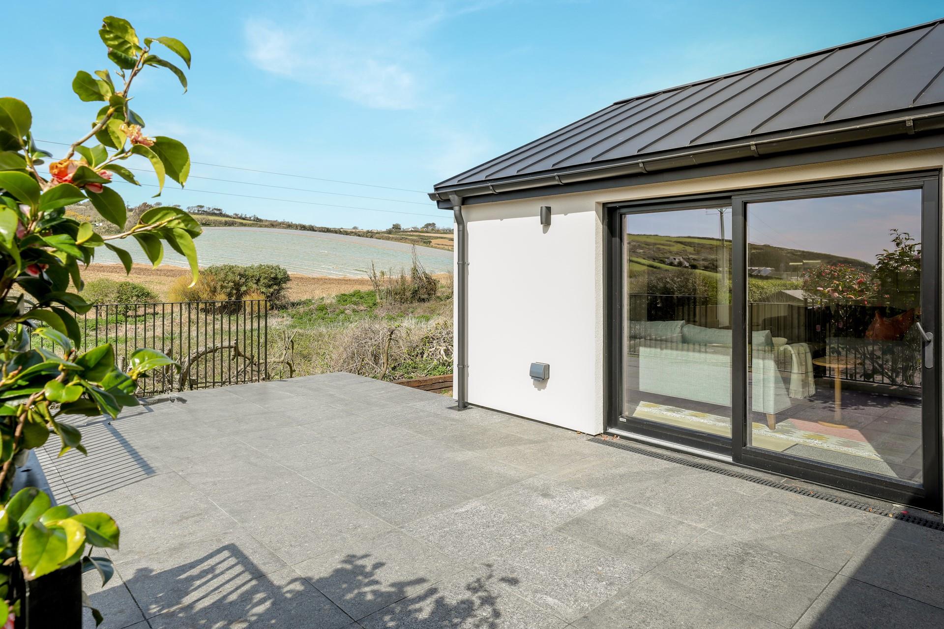 The terrace is the ideal suntrap!