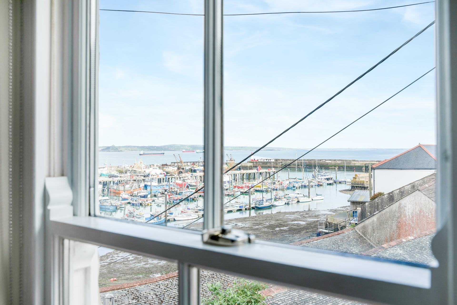 Head down to the harbour for fresh fish!