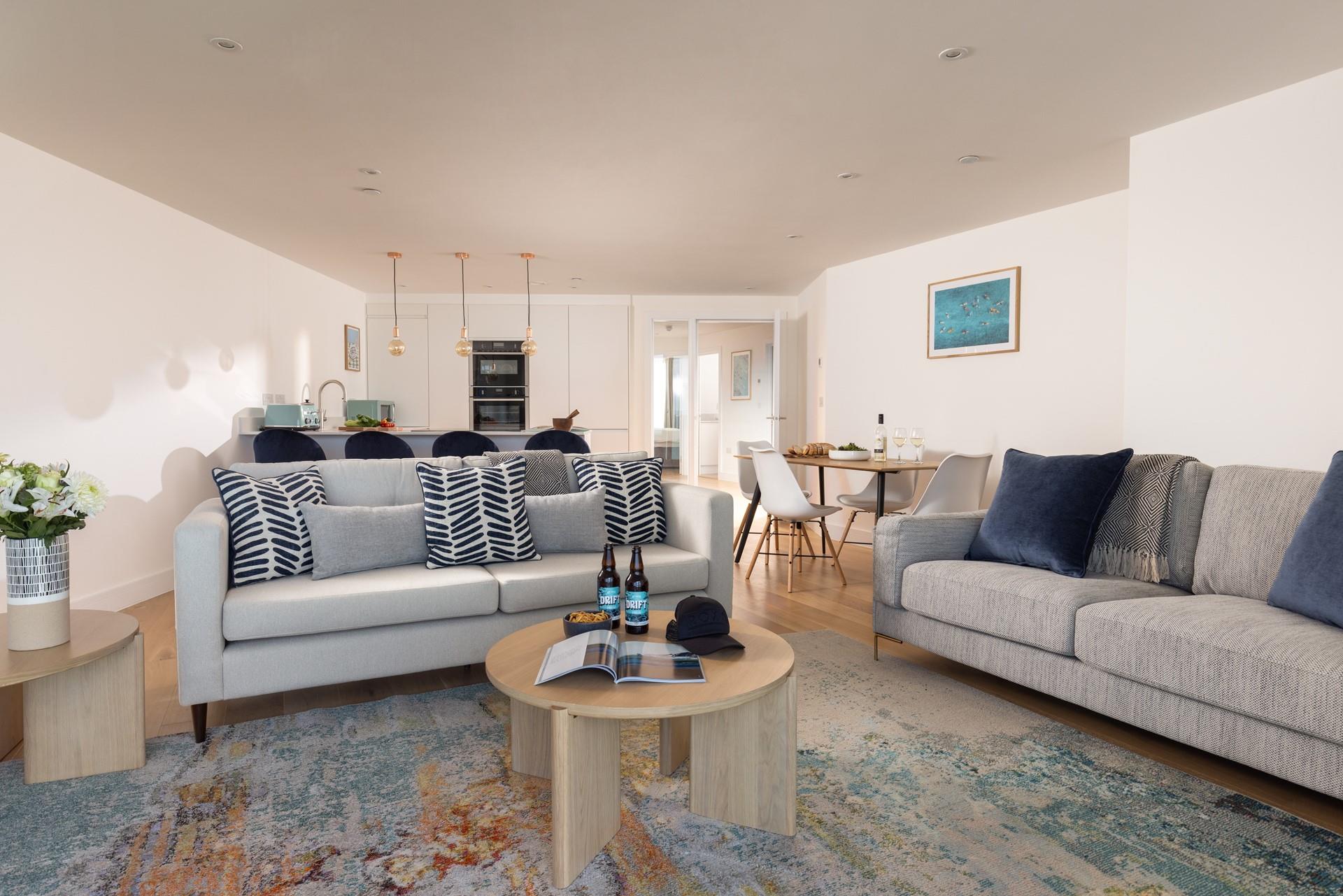 Crack open a bottle of your favourite beer and cosy into the sofa for a movie night. 