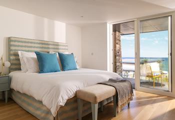 Enjoy breakfast in bed whilst watching the waves. 